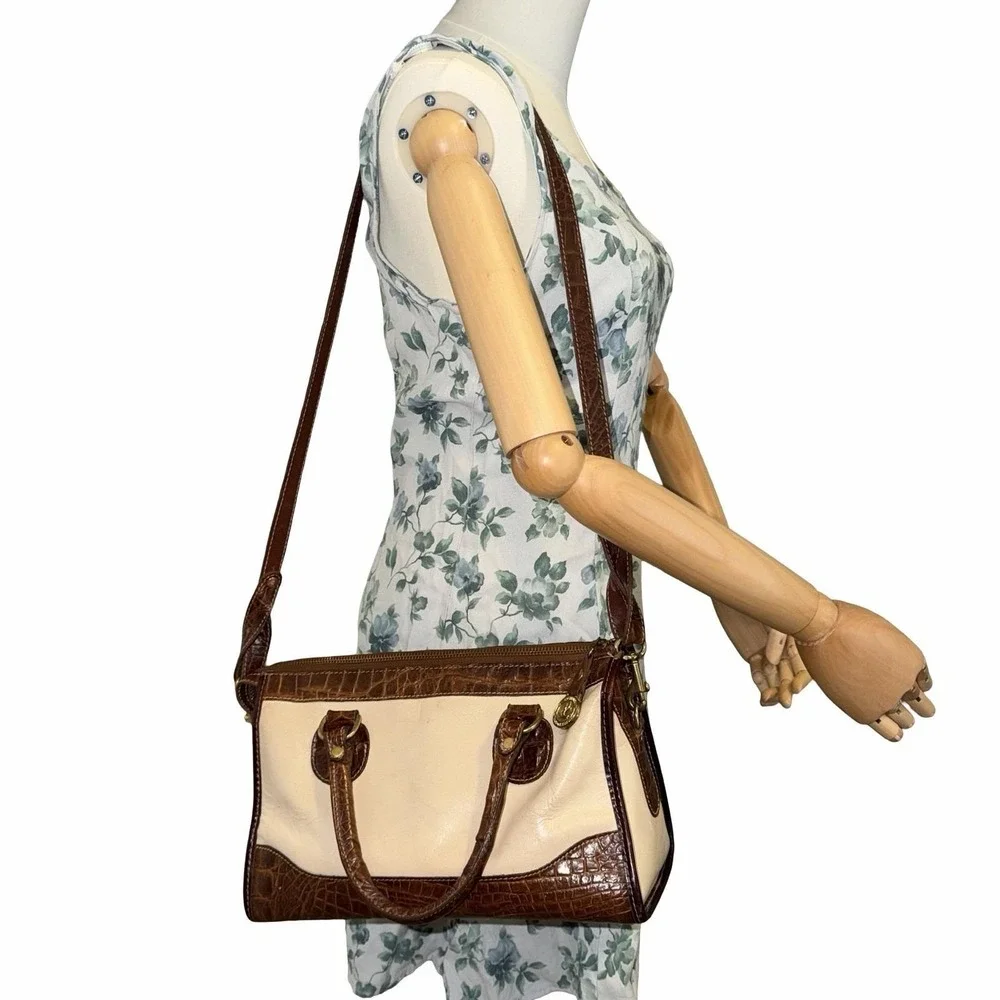 vintage‎ Brahmin Ivory satchel  With brown crocodile-embossed leather trim.